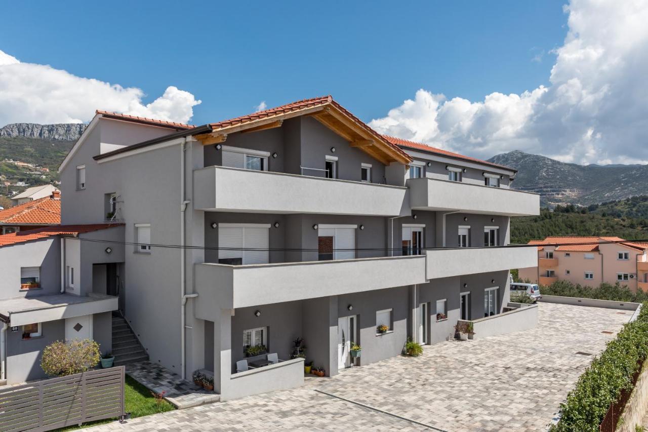 Apartments Villa Salona Sky Eksteriør bilde