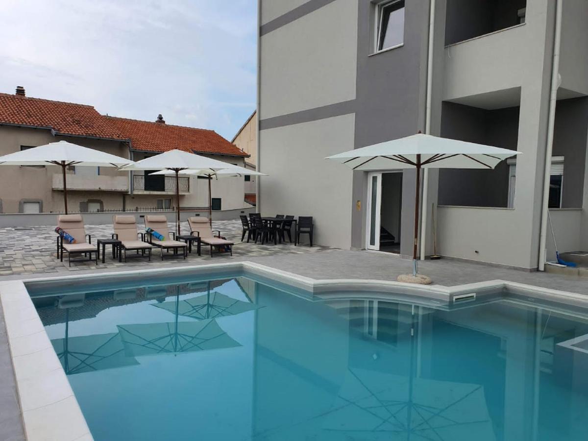 Apartments Villa Salona Sky Eksteriør bilde